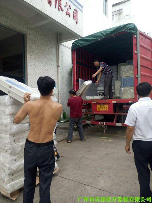 發(fā)往泉州的全套兒童醫(yī)療床出發(fā) 發(fā)往泉州的全套兒童醫(yī)療床出發(fā)